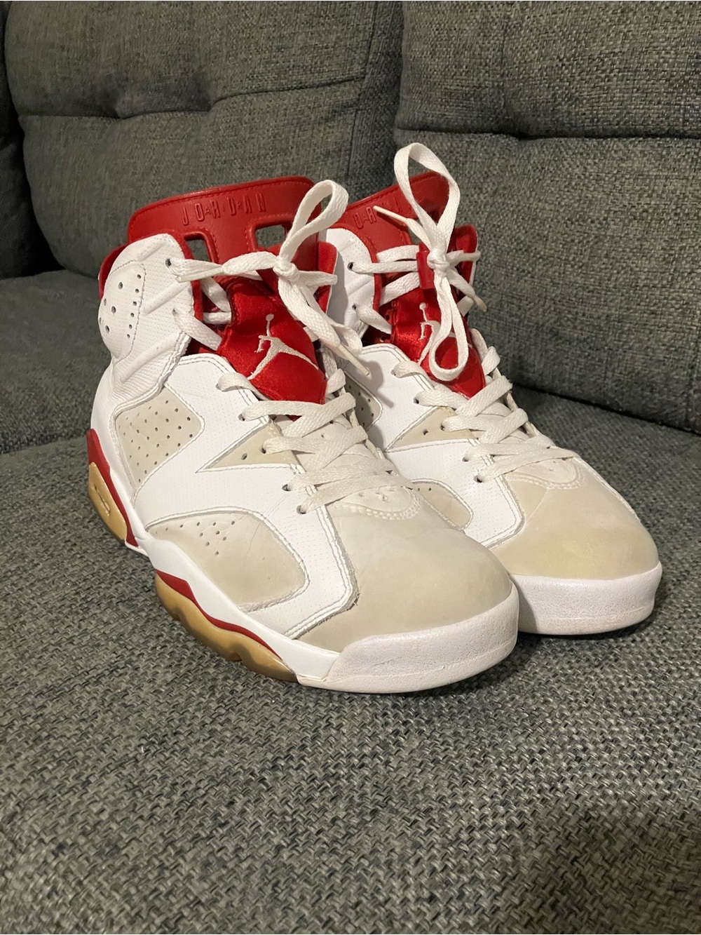 Jordan Alternative Carmine Hare 6 Men's Athletic Shoes White Red
